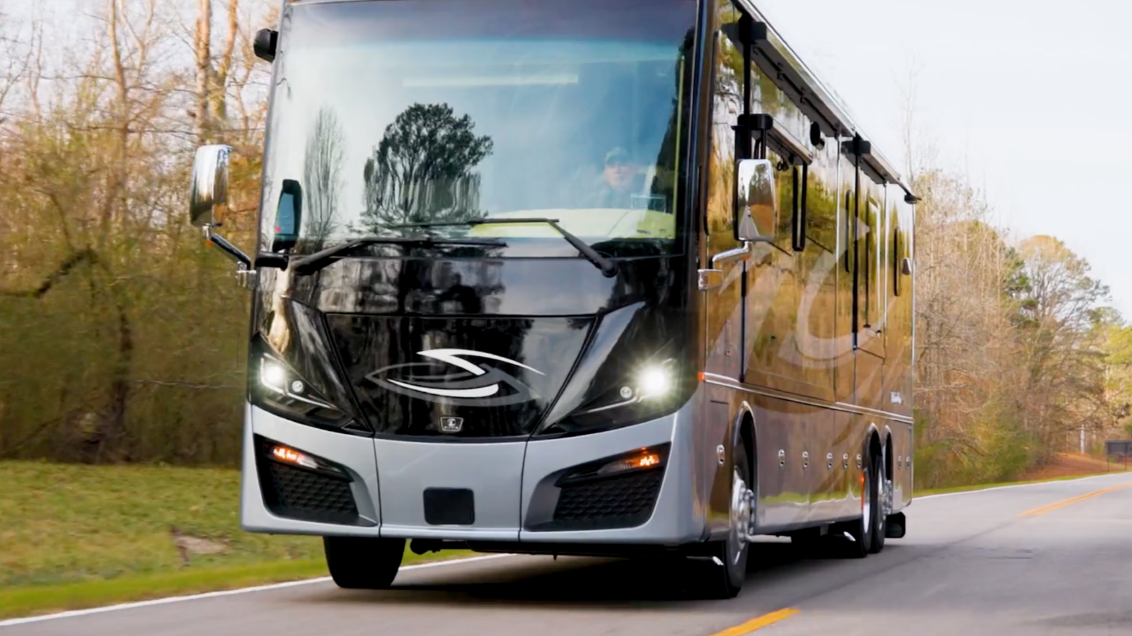 Exterior image of the 2025 Tiffin Phaeton on the road