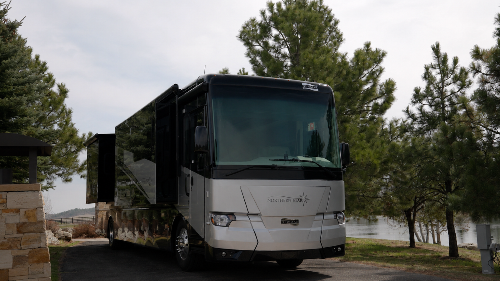 Front exterior of the 2027 Newmar Northern Star