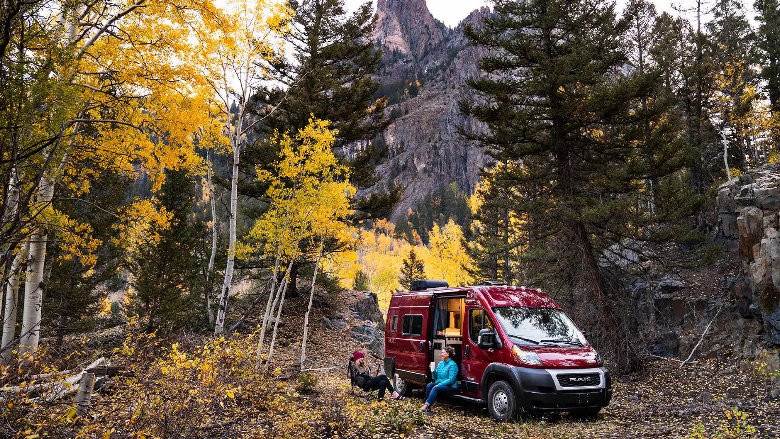 Solis parked in an autumn mountain terrain