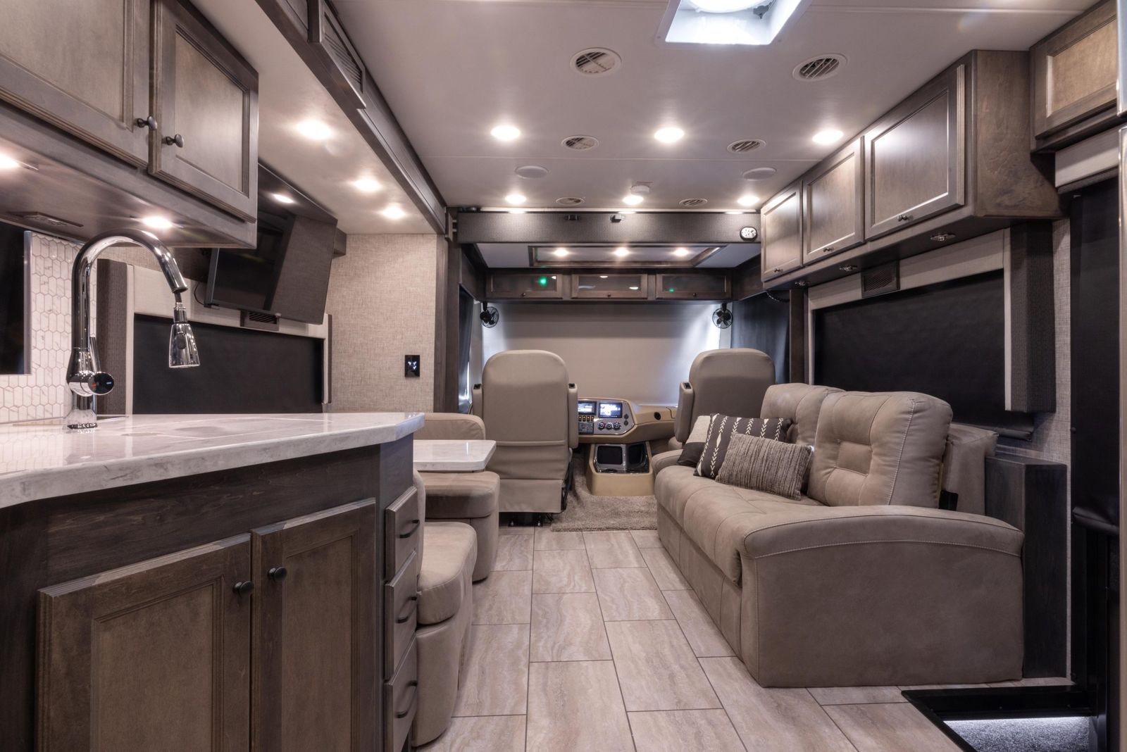 Cabin inside the Tiffin Open Road Allegro