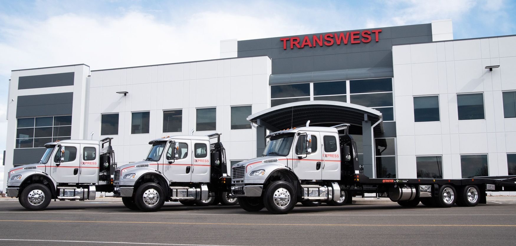 Versatran Retriever Trucks for Sale - Versatran Heavy Equipment Transporters ...